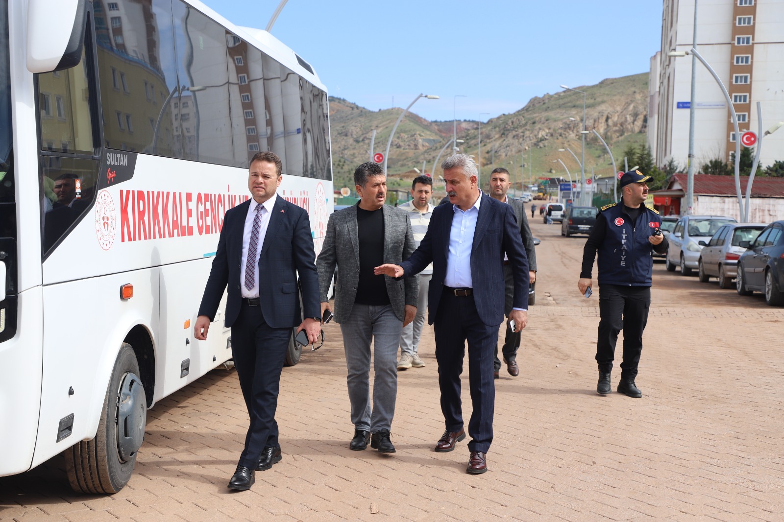 baskanimiz-ahmet-sungur-yogun-yagis-sonrasi-selden-etk-lenen-bolgelerde-nc-lemelerde-bulundu